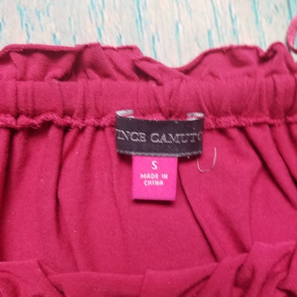 Vince Camuto off shoulder  jersey top size… - Picture 3 of 4